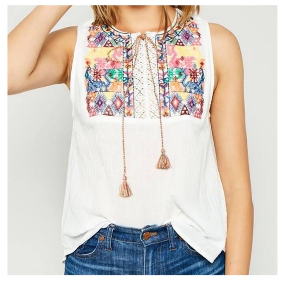 Hayden Tops - Hayden Los Angeles Embroidered Tieneck Peasant Top Size S